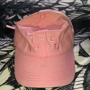the 1975 baseball hat